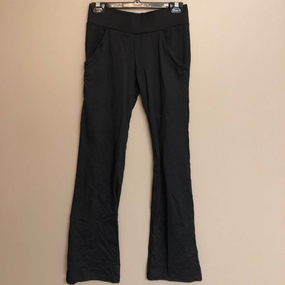 black flare leggings